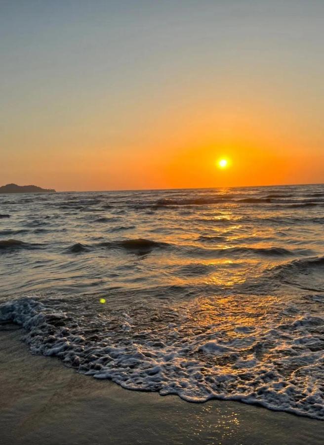 Vila Hyseni Durrës Esterno foto