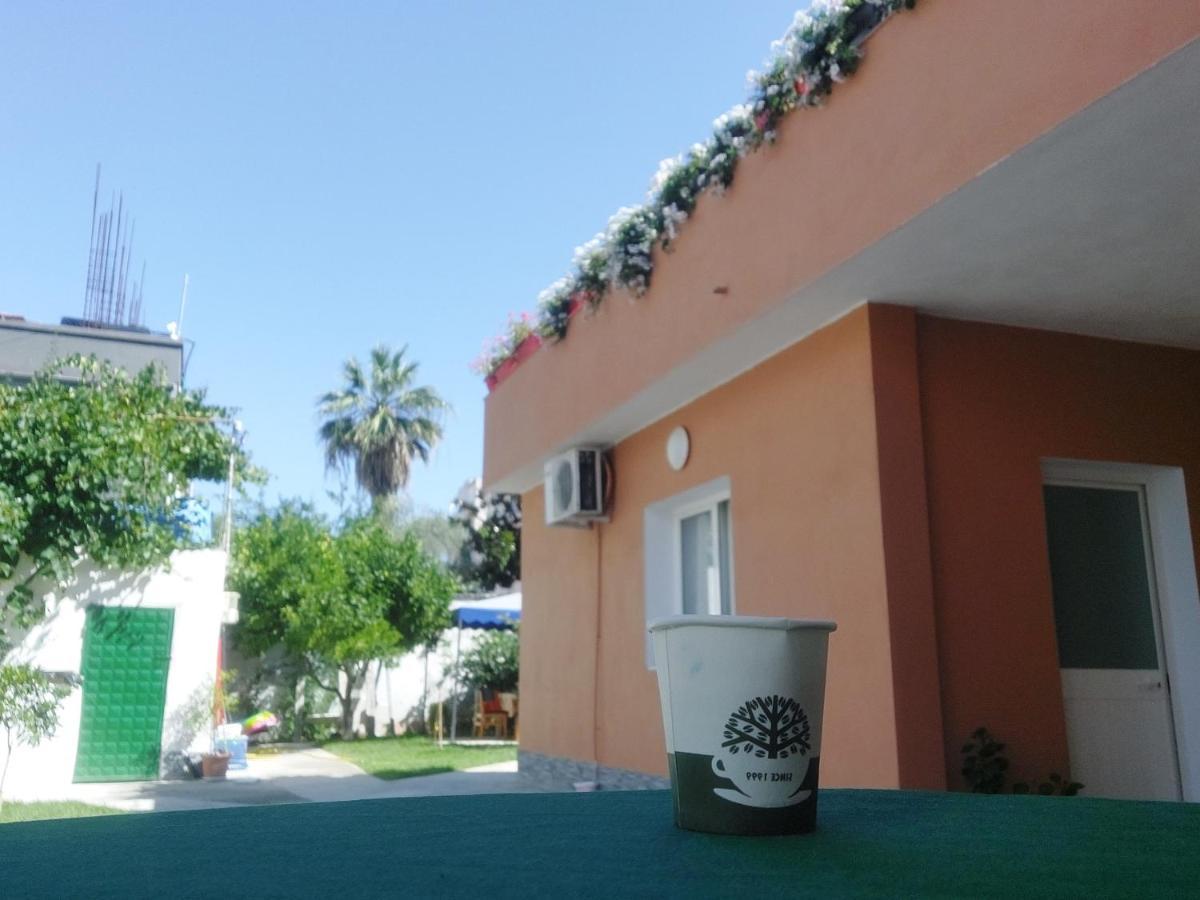 Vila Hyseni Durrës Esterno foto