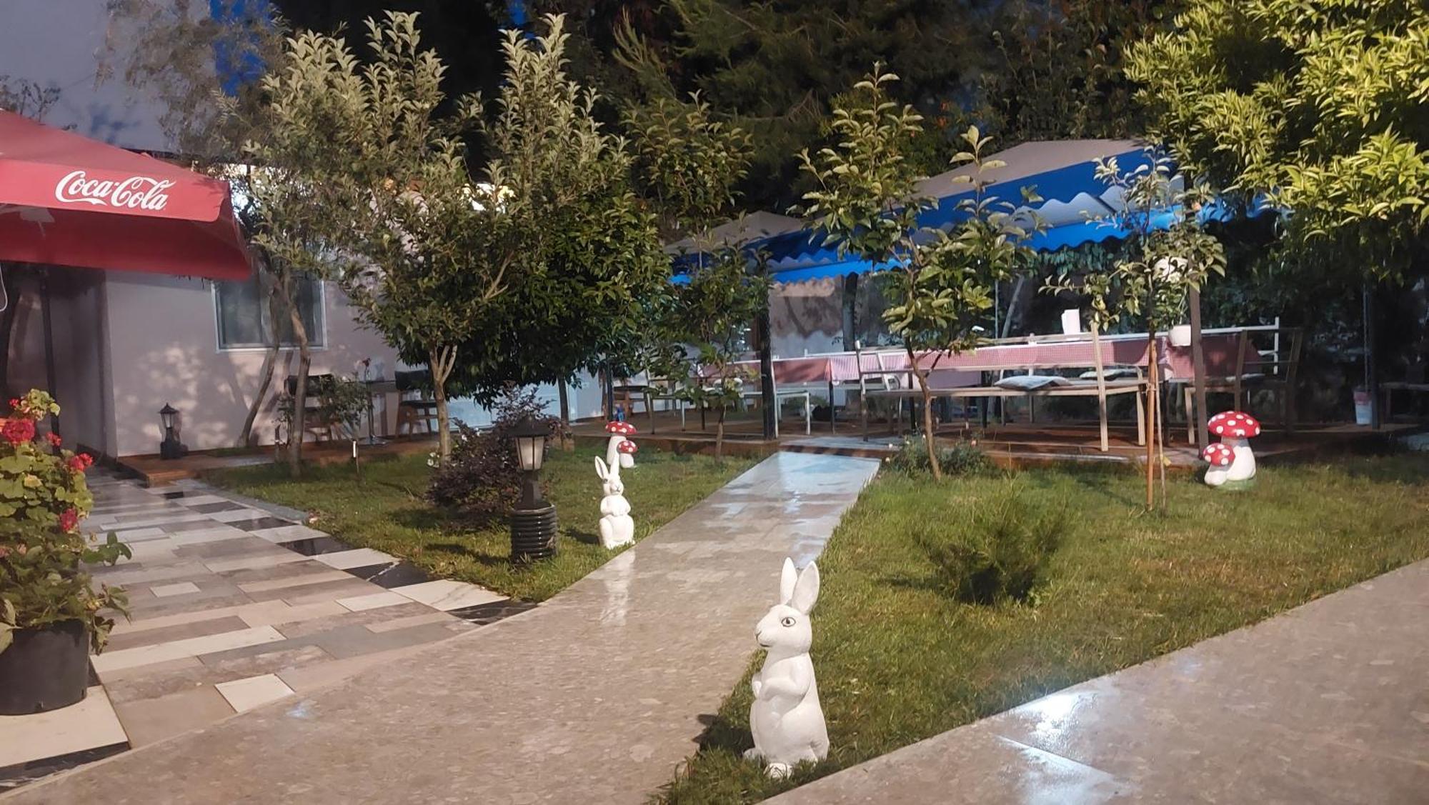 Vila Hyseni Durrës Esterno foto
